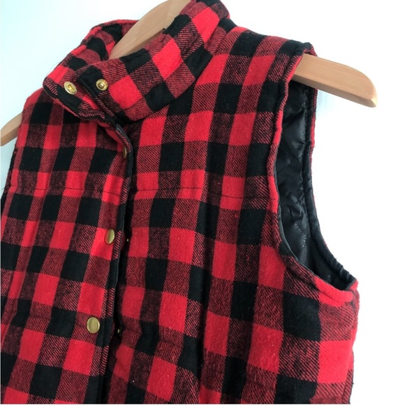 Red and Black Plaid Vest - Picture 3 of 6